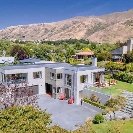 Sargood Splendour - Wanaka Holiday Home Экстерьер фото