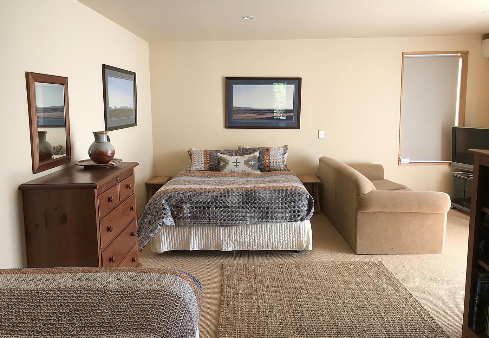 Sargood Splendour - Wanaka Holiday Home Экстерьер фото
