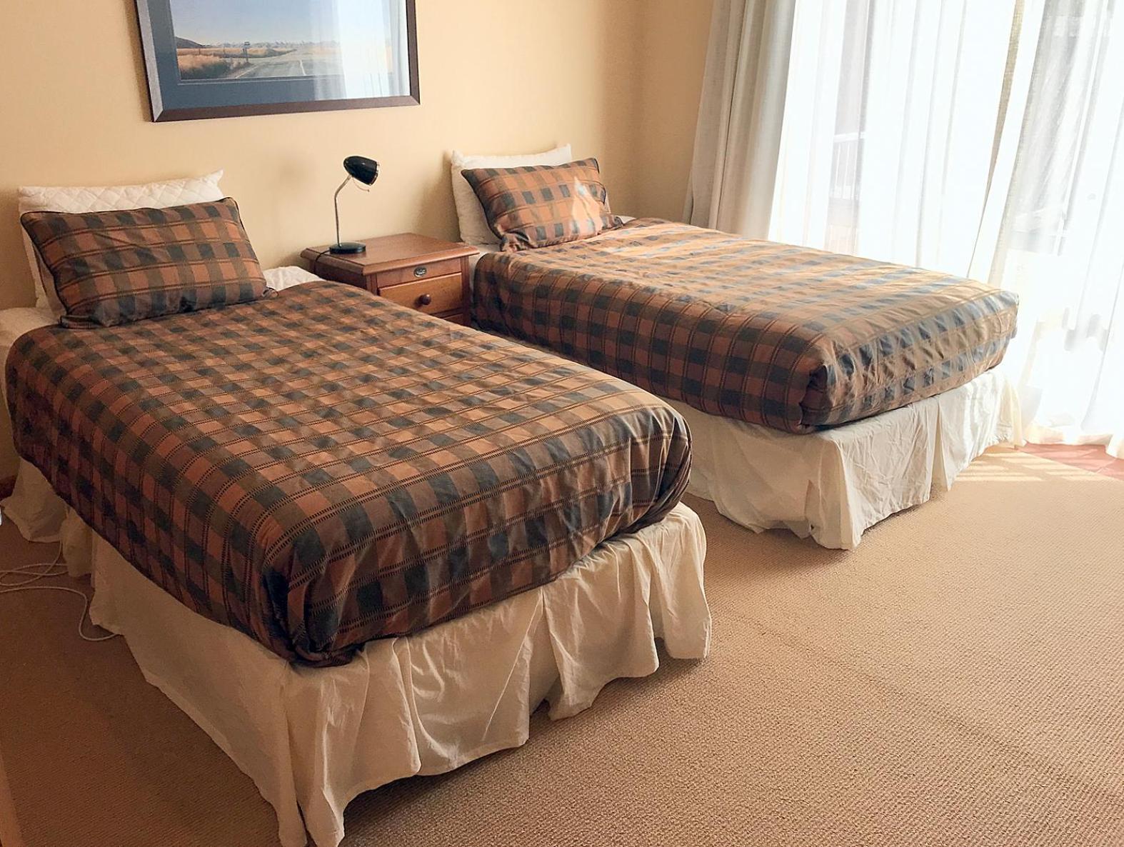 Sargood Splendour - Wanaka Holiday Home Экстерьер фото