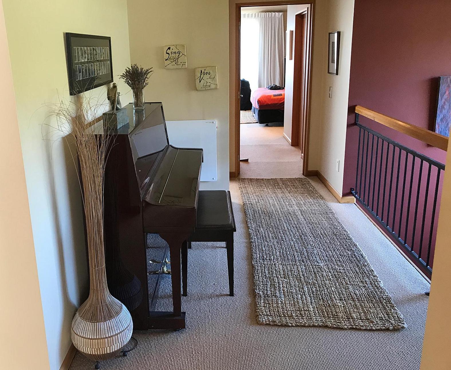 Sargood Splendour - Wanaka Holiday Home Экстерьер фото