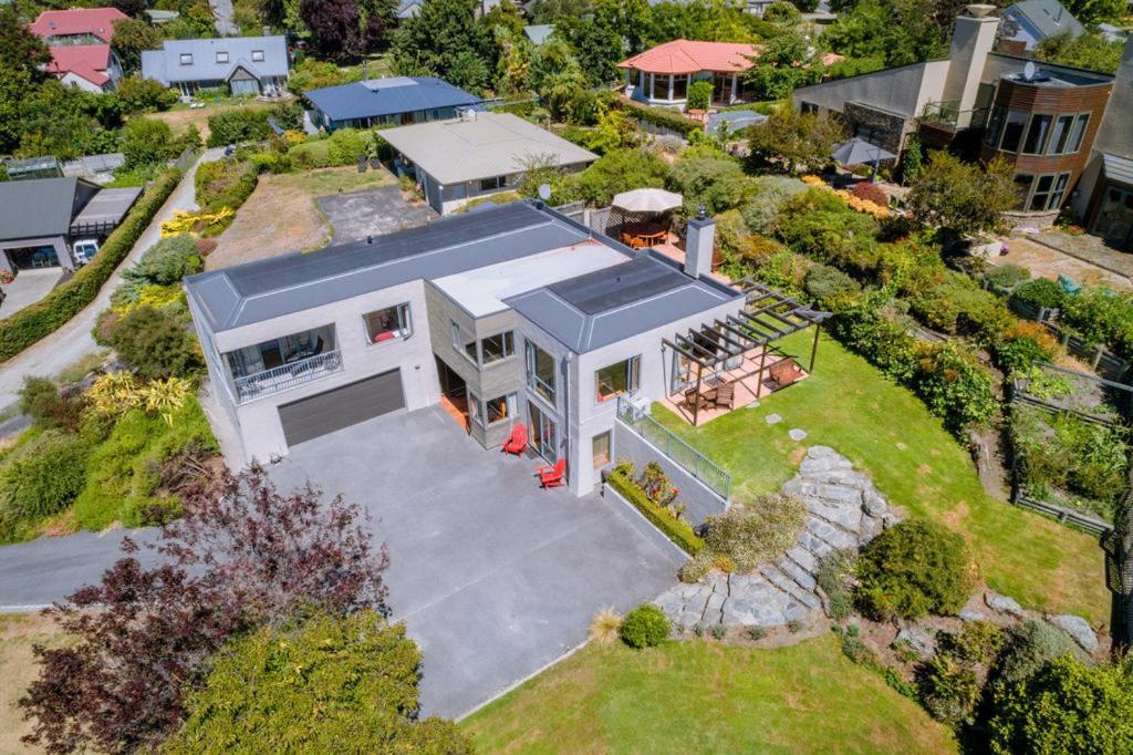 Sargood Splendour - Wanaka Holiday Home Экстерьер фото