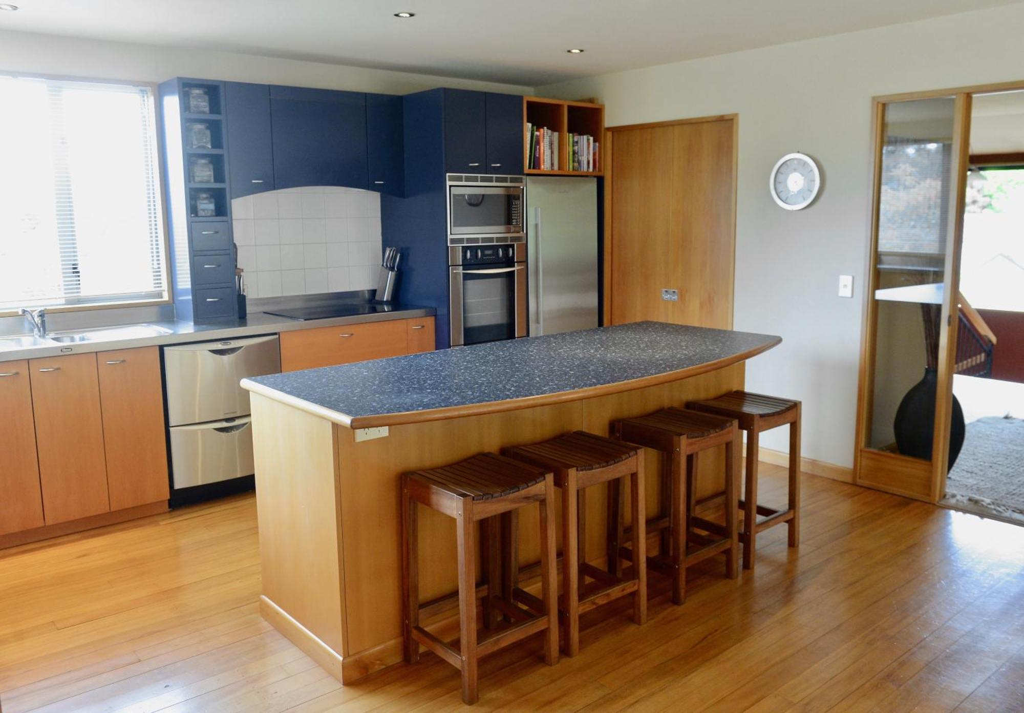 Sargood Splendour - Wanaka Holiday Home Экстерьер фото